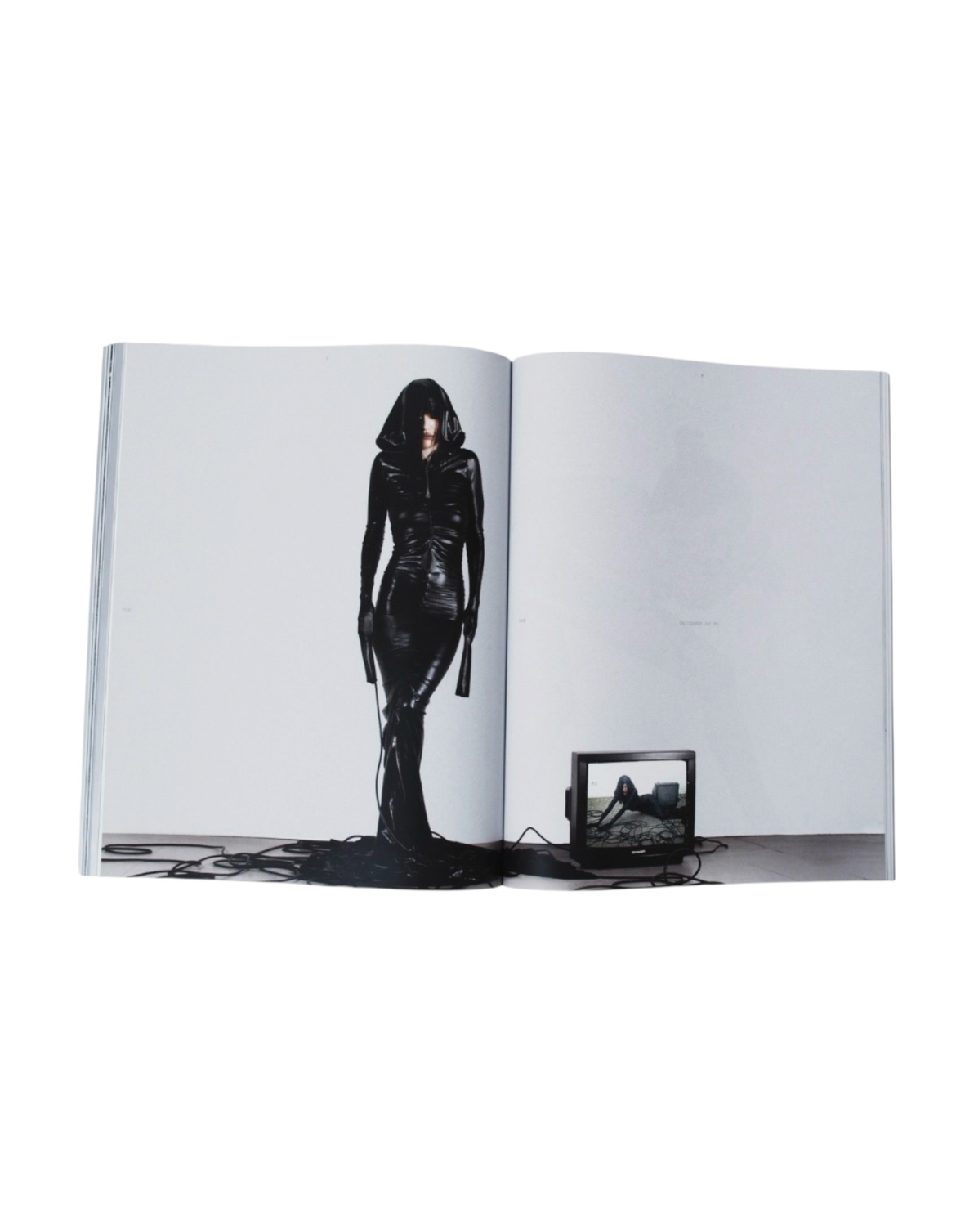 ISSUE N°01 DARK MATTER